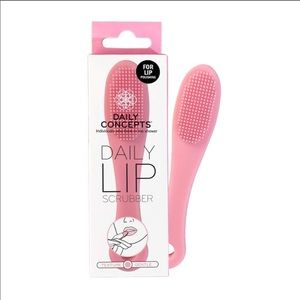 💕DAILY CONCEPTS-NWT Daily Lip Scrubber(o/s)